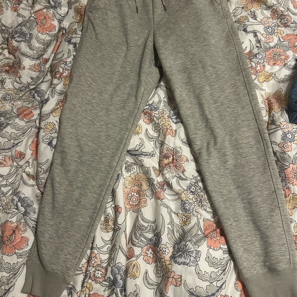 Uniqlo Gray Sweatpants